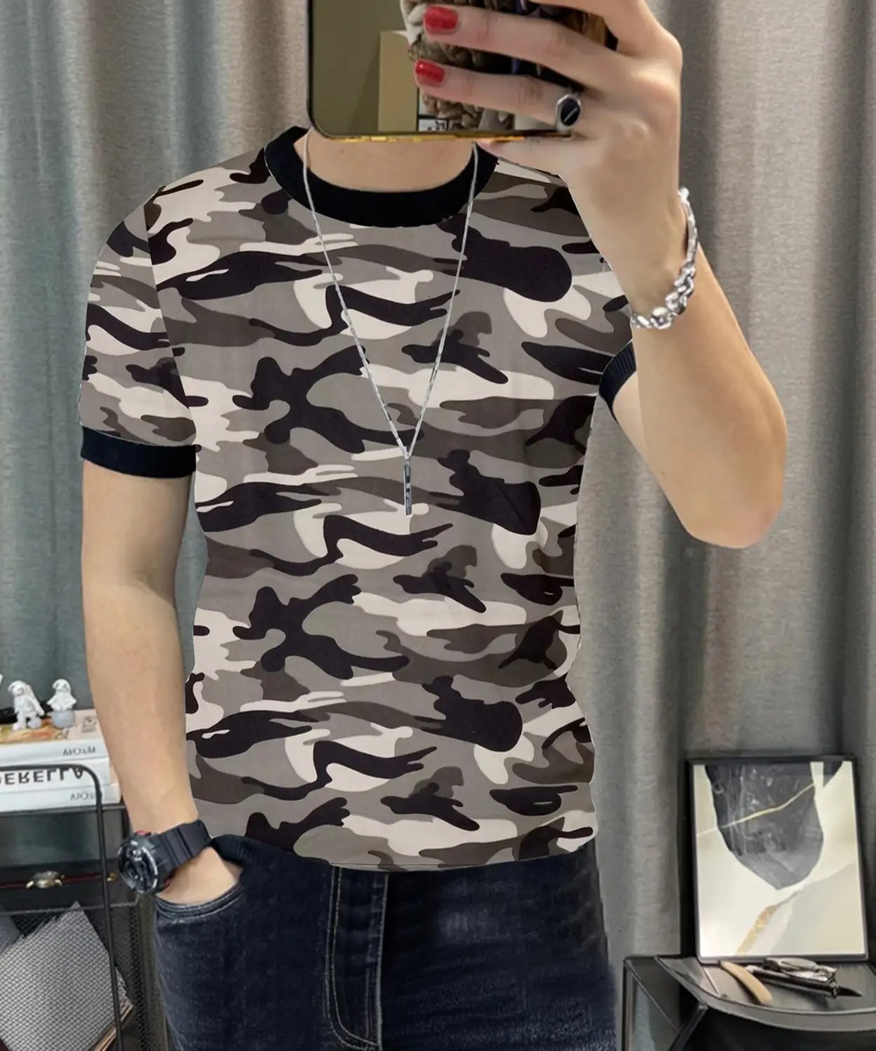 Kavish Crewneck T-shirt