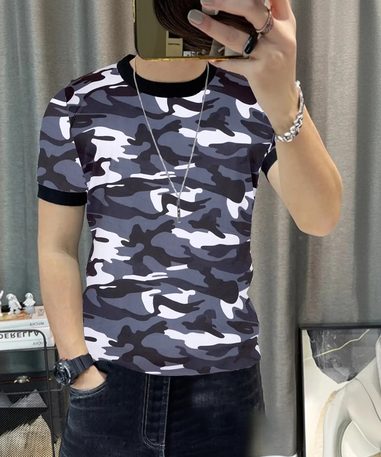 Kavish Crewneck T-shirt