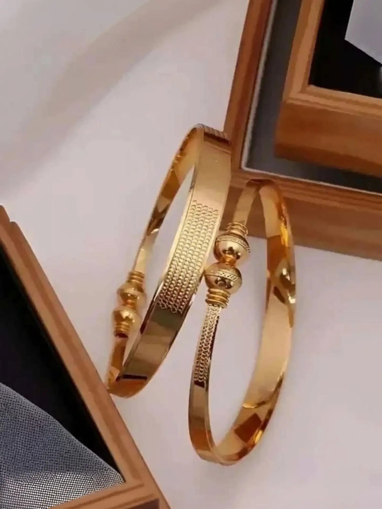 Bradox  Everyday Wear Bangle Set