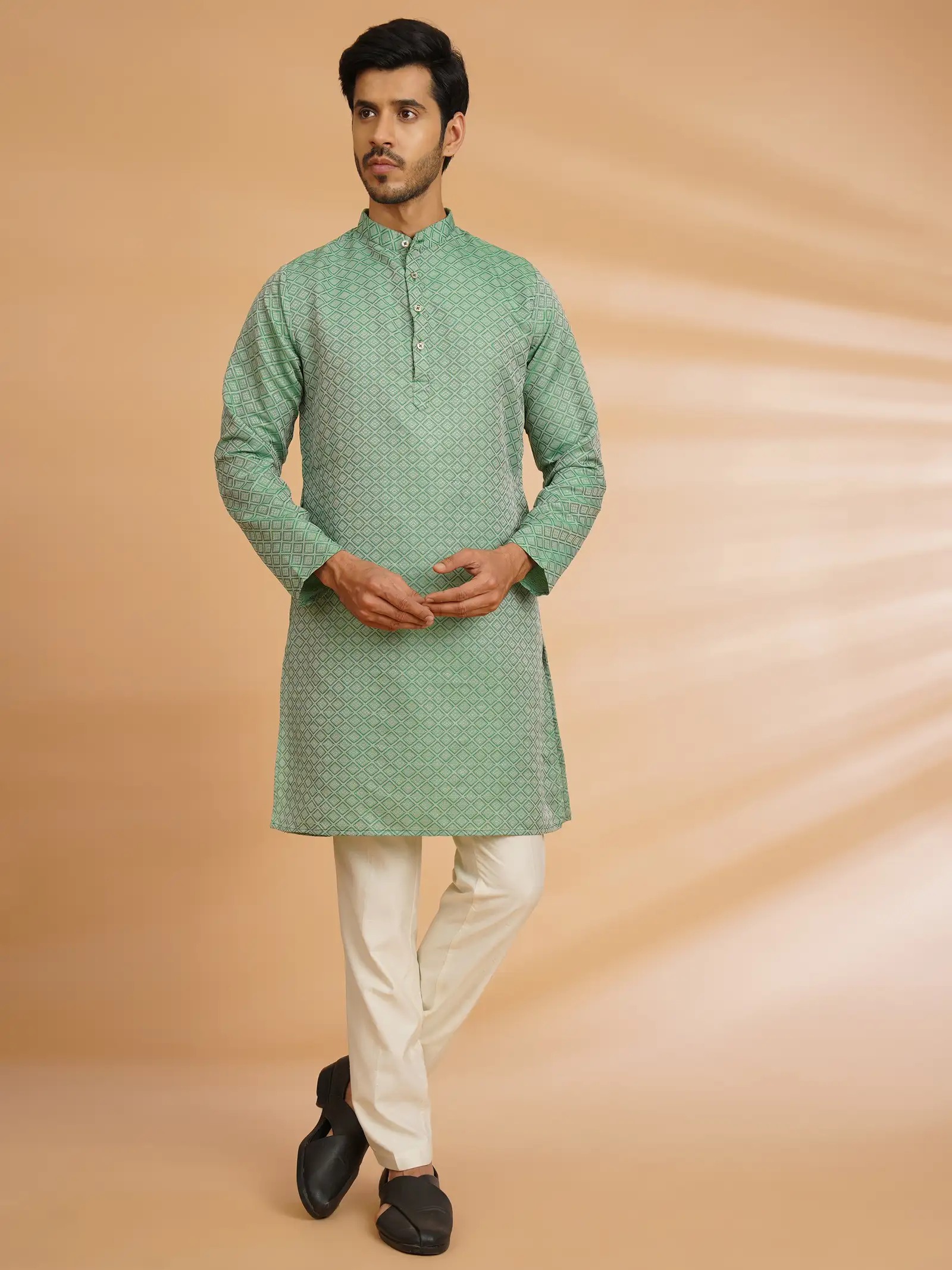 Festivo Chikankari Kurta Pyjama Set