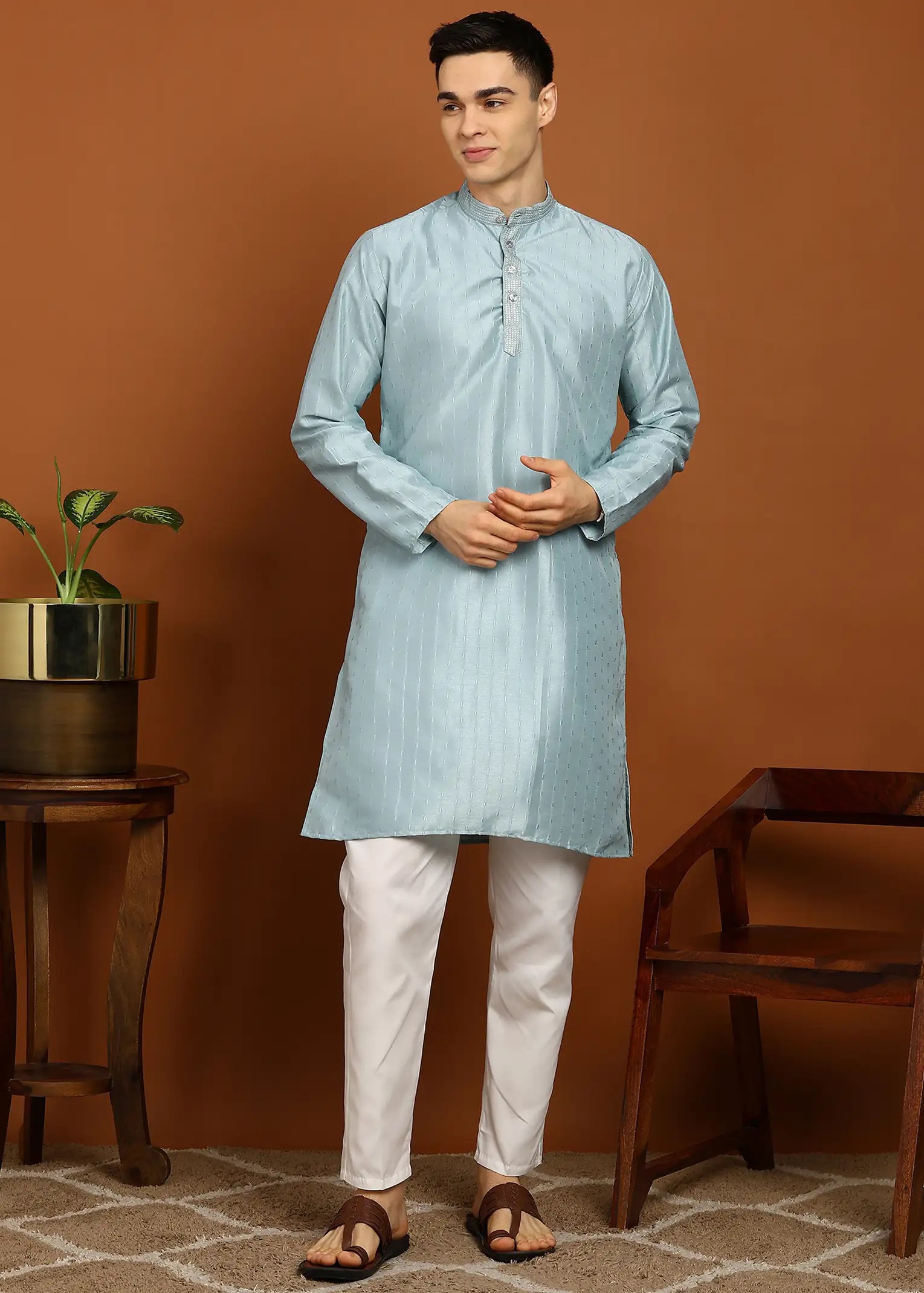 Festivo Vertical self-stripes Kurta Set