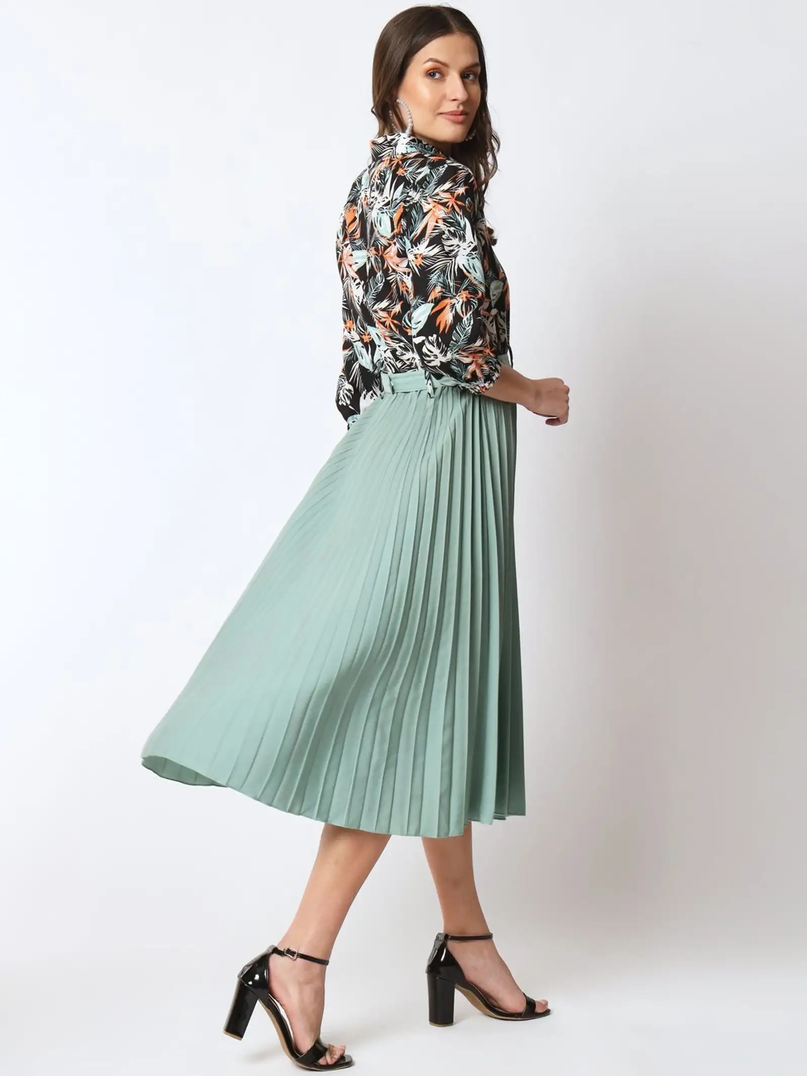 Zeflora A-line Multicolor Midi Dress
