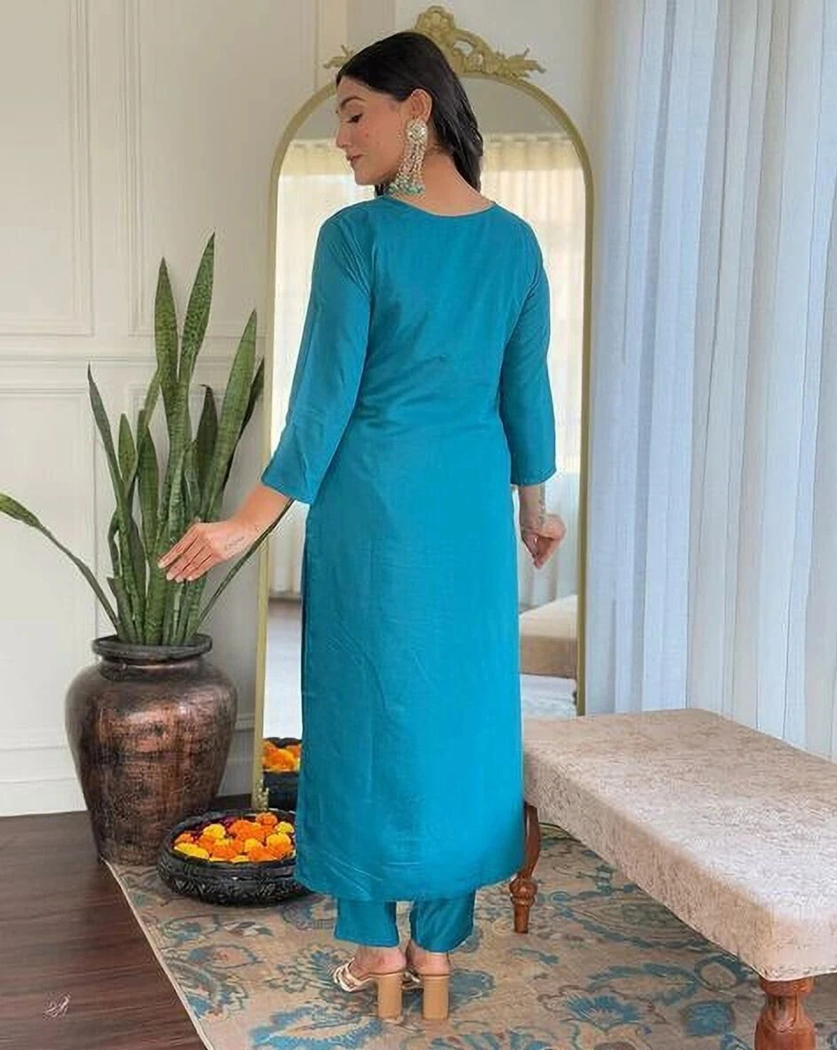  Pilessa Embellished Chanderi Salwar Suit Set