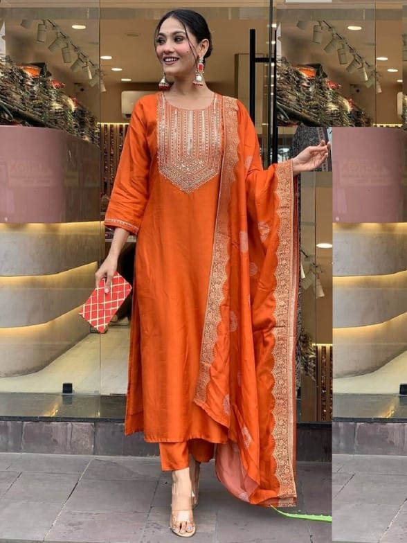 Divashree Embroidered Silk Blend Salwar Suit Set 