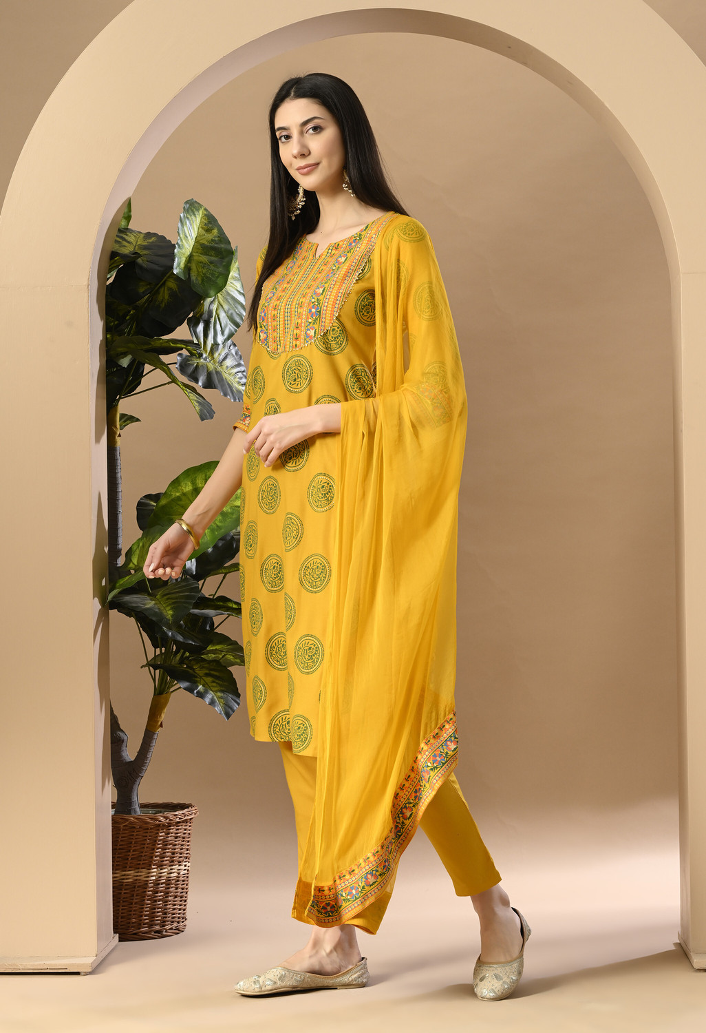 Divashree Viscose Rayon Kurti Pant Salwar Suit Set 