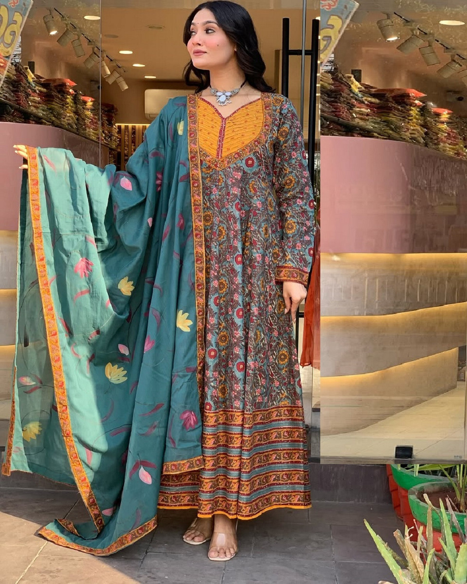 Divashree Viscose Rayon A-Line Salwar Suit Set 