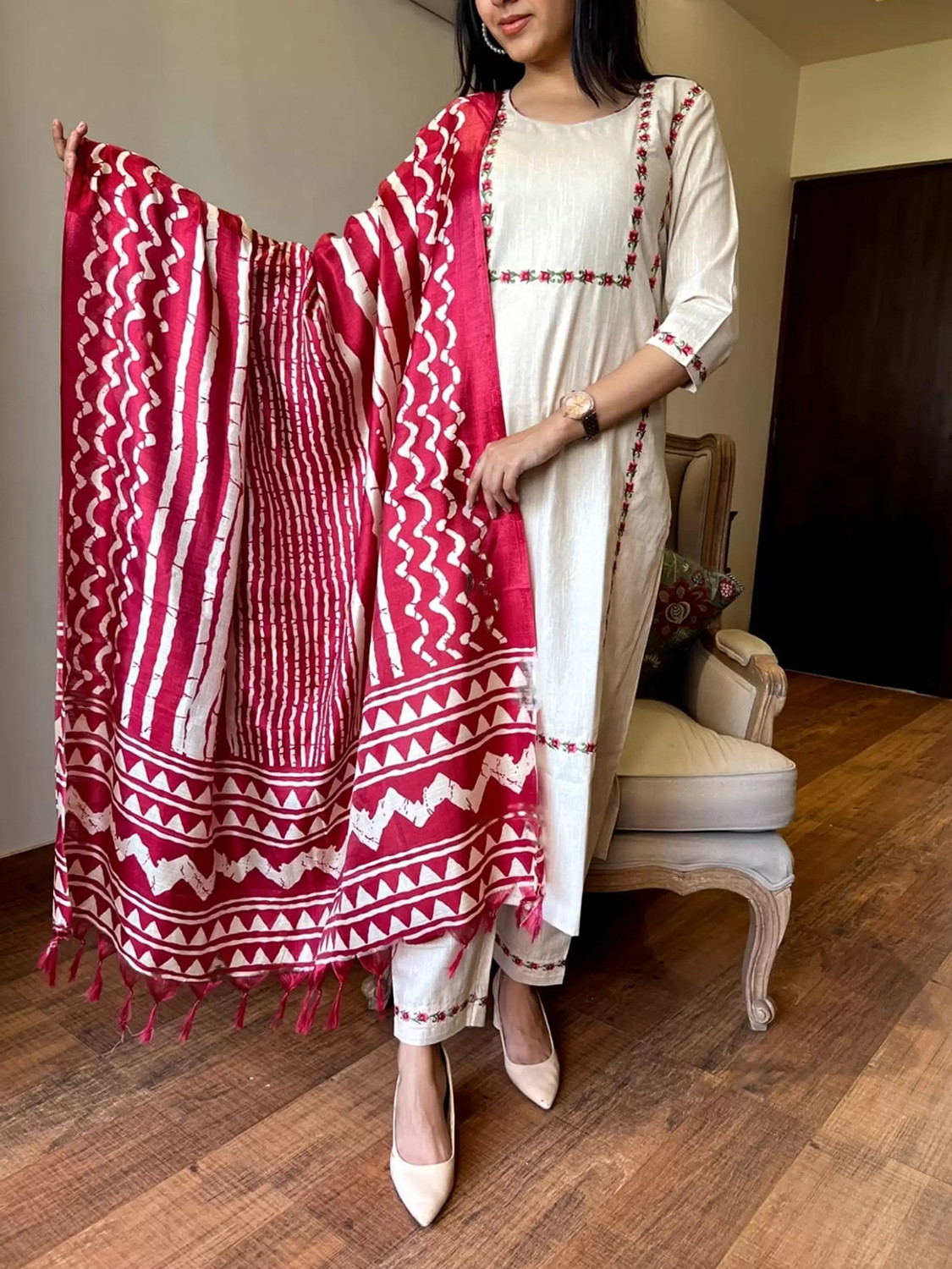 Rivanta Floral Embroidered Salwar Suit Set 