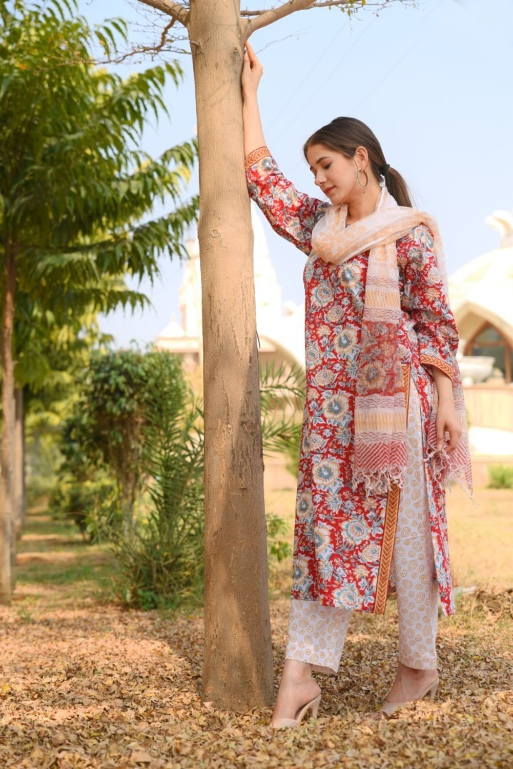 Rivanta Red Floral V-Neck Salwar Suit Set 
