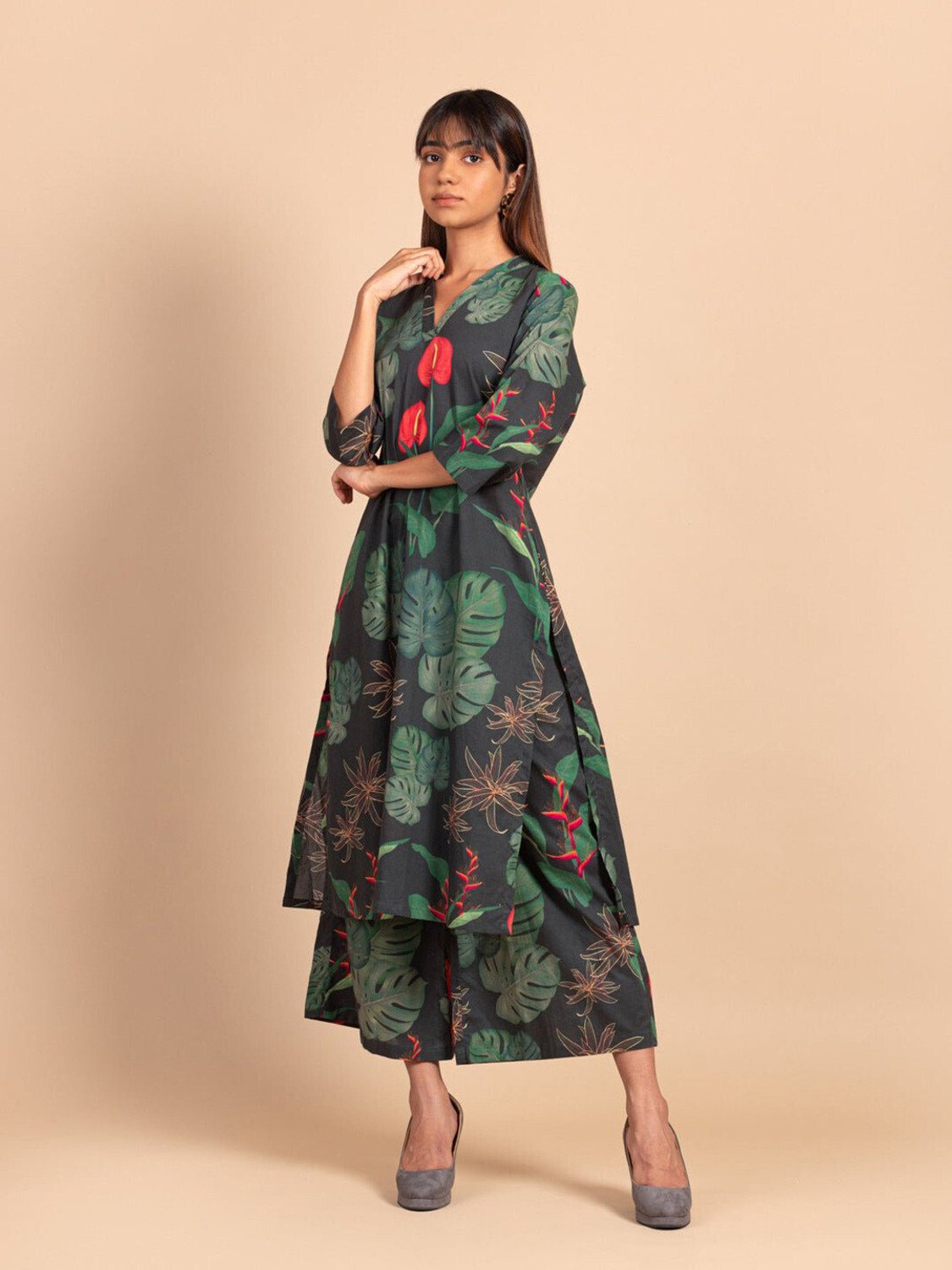 Rivanta Dark Green Floral  Salwar Suit Set 