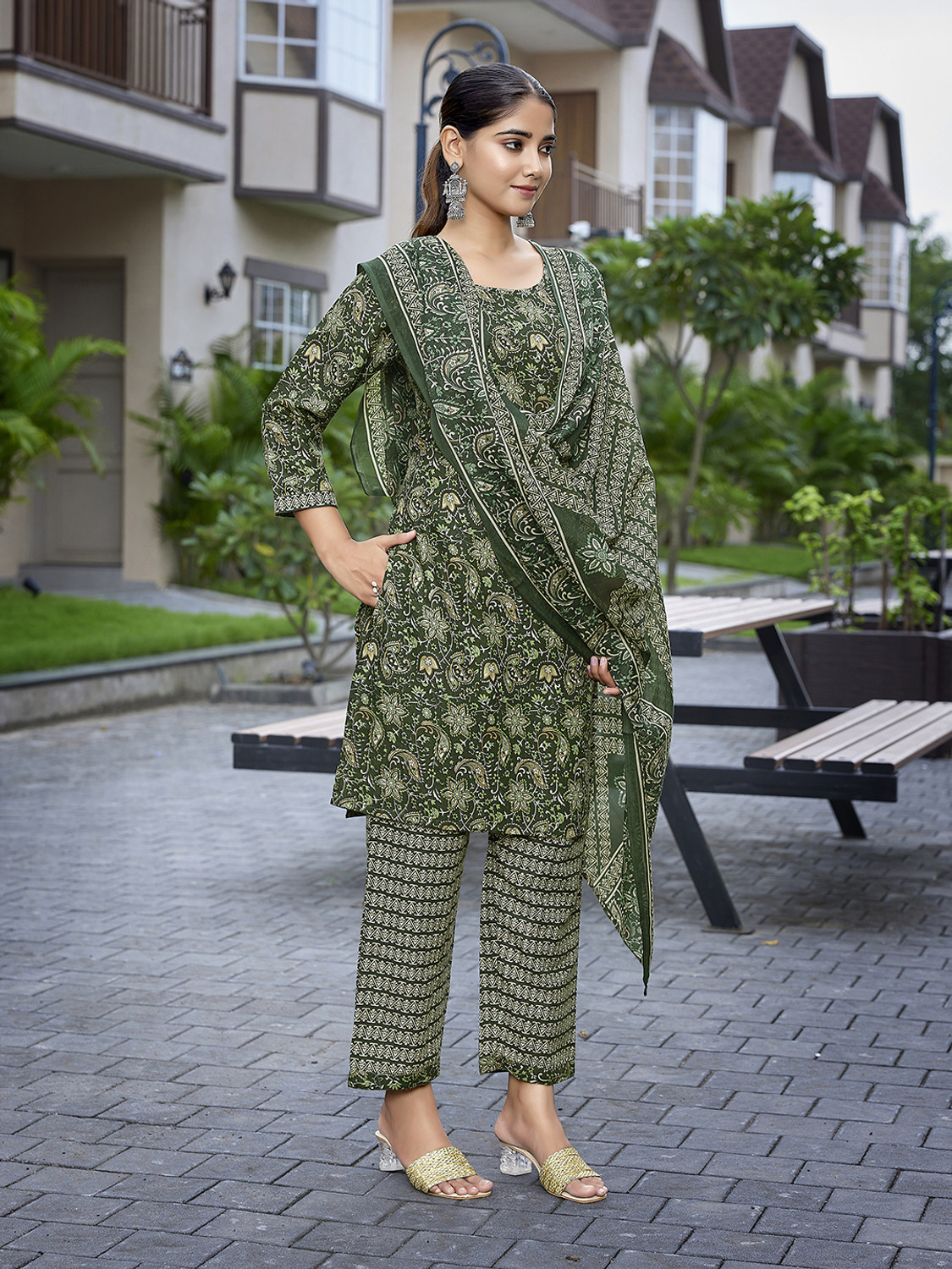 Rivanta  Floral Printed Salwar Suit Set 