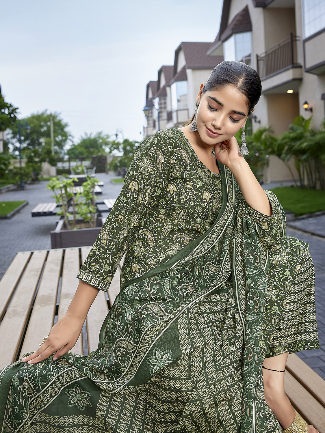 Rivanta  Floral Printed Salwar Suit Set 