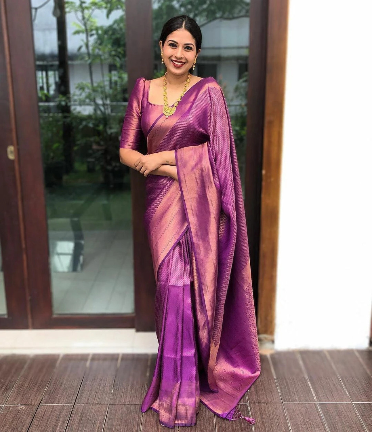 Avnika Woven Kanjivaram Pure Silk Saree