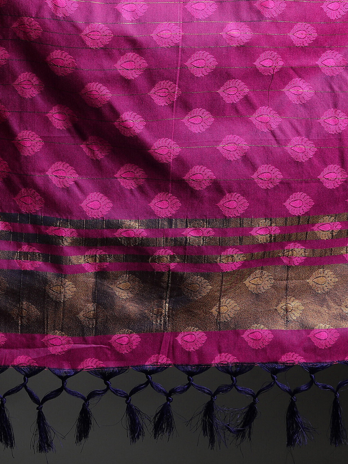 Varnika Embellished Cotton-Silk Kanjivaram Saree
