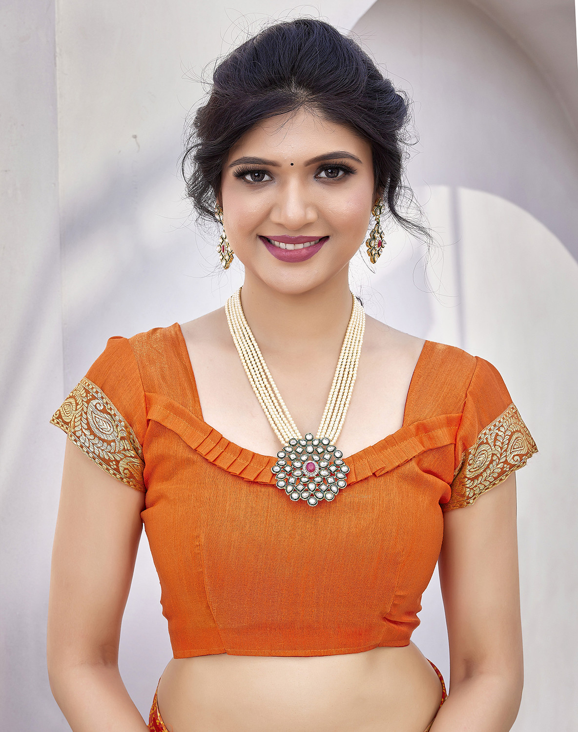 Yarie Bollywood Georgette Lace Border Saree