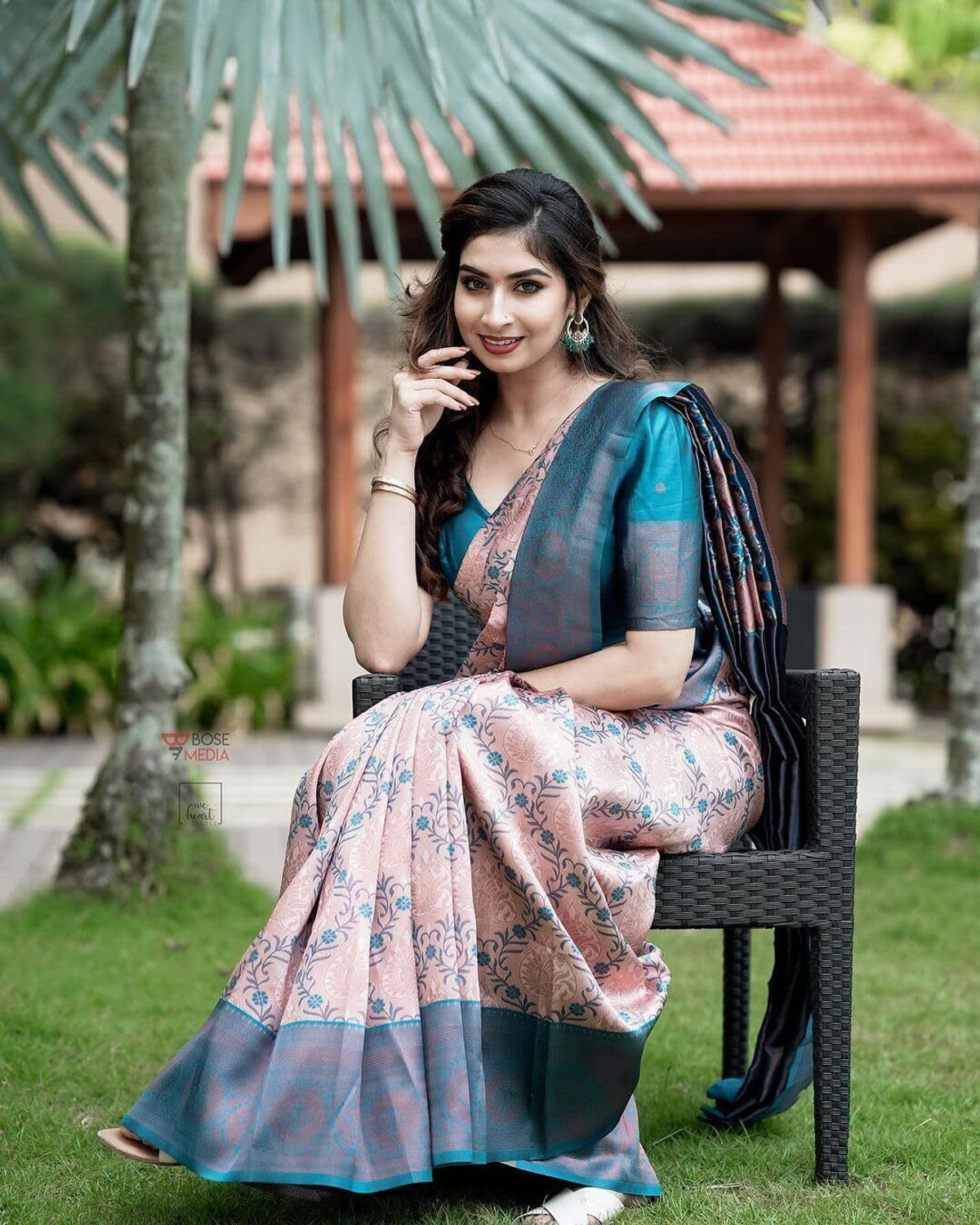Yarie Silk Blend Kanjivaram  Saree with Banarasi Blouse