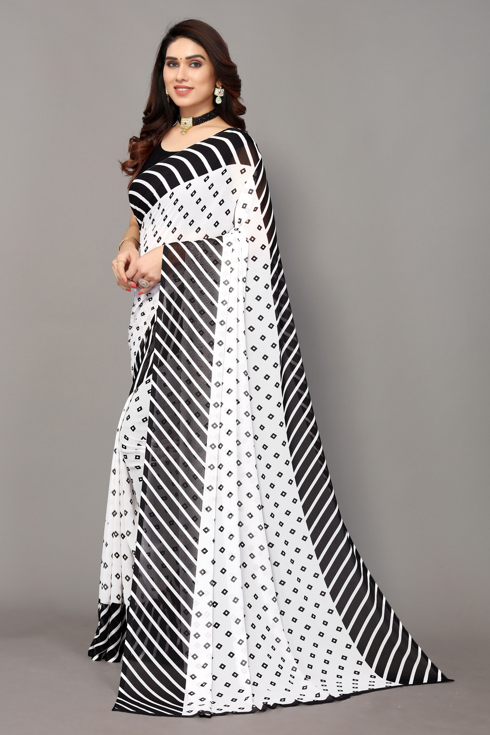 Yarie  Striped Bollywood Georgette Saree with Blouse 