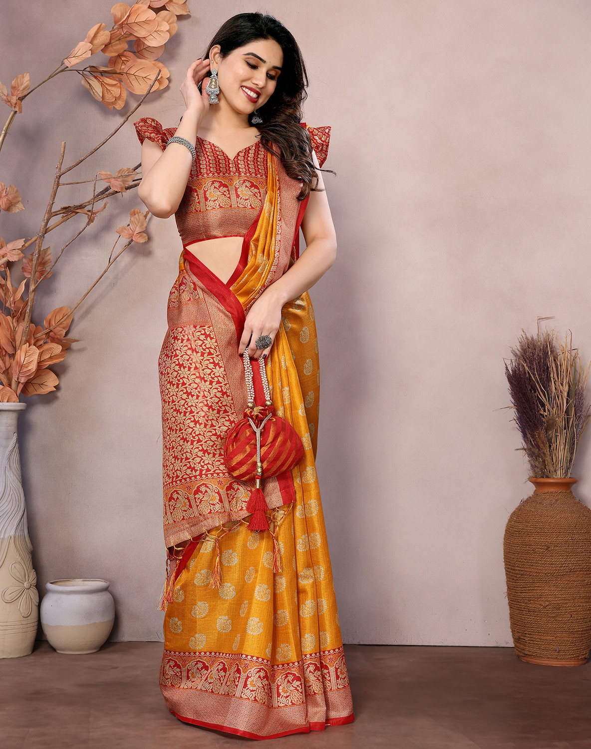 Yarie Kalamkari Art Silk Saree with Blouse