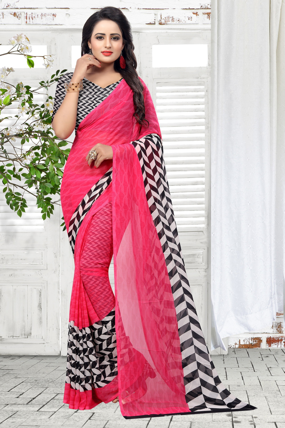 Yarie Digital Print Georgette Saree with Blouse