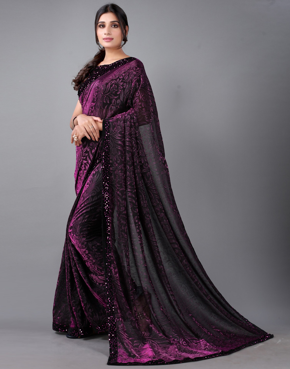 Sharini Lycra Blend Velvet Blouse Saree