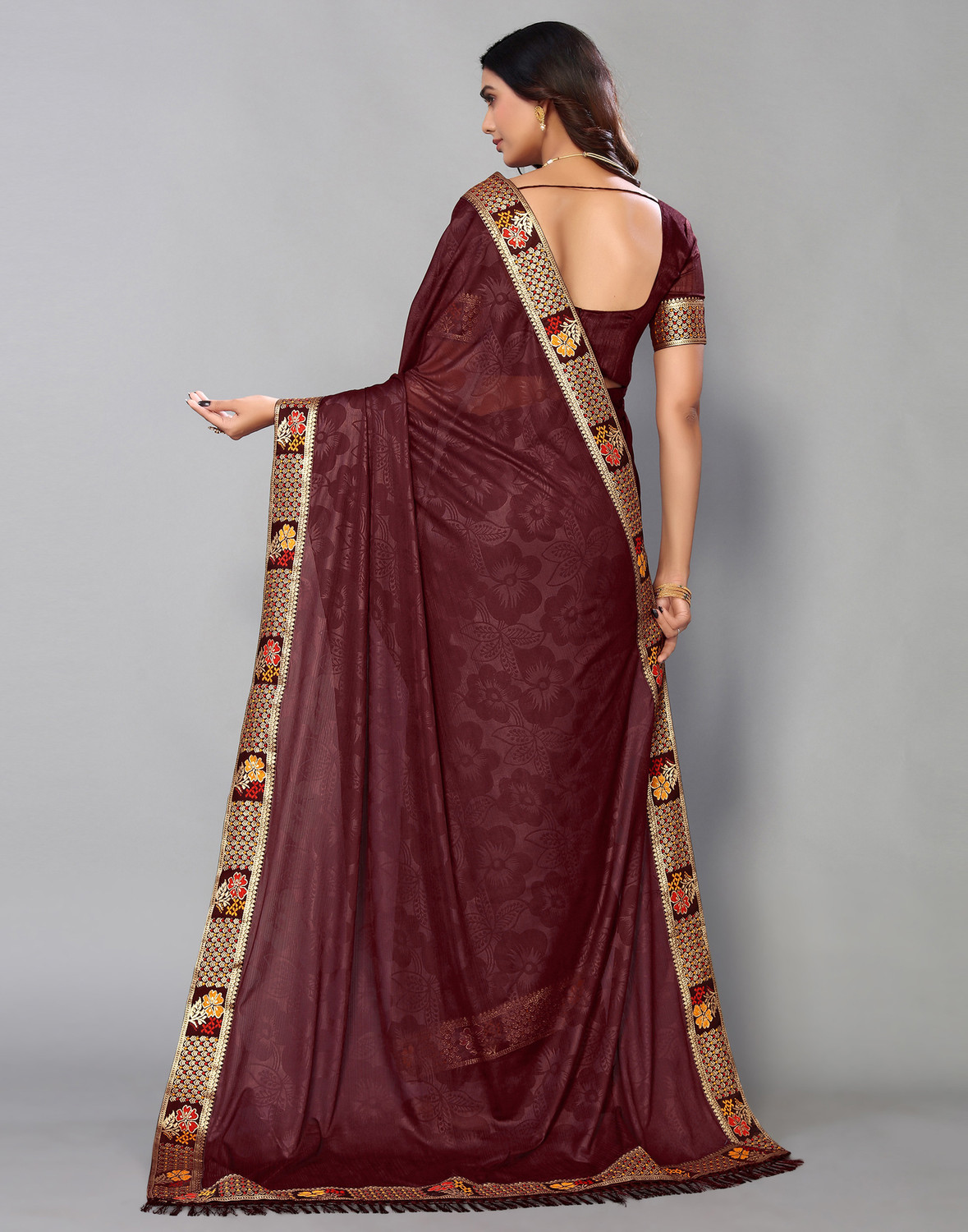 Sharini Geometric Prints, Lace & Tassels Saree
