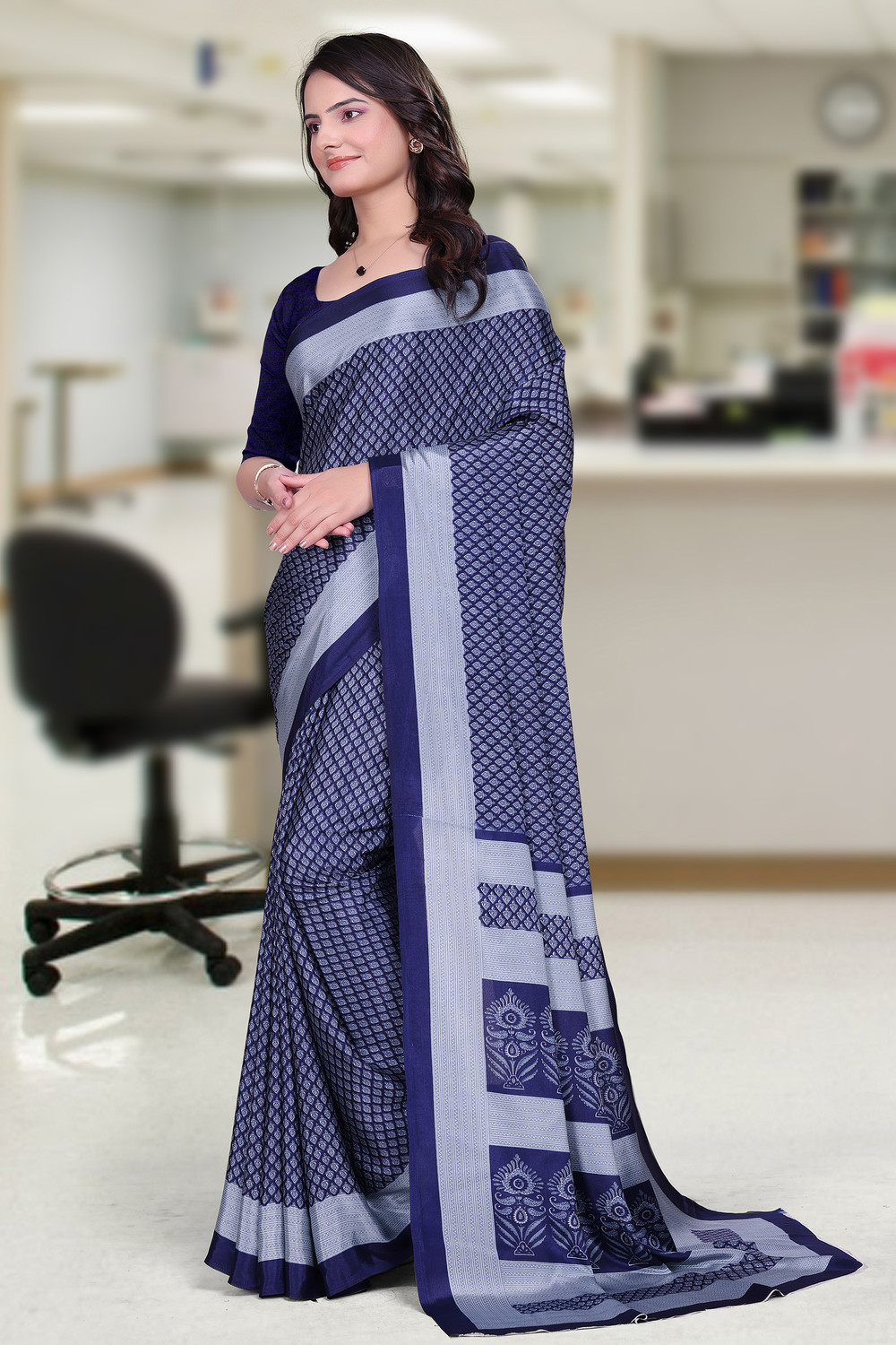 Kashvi Small Rose Design Saree