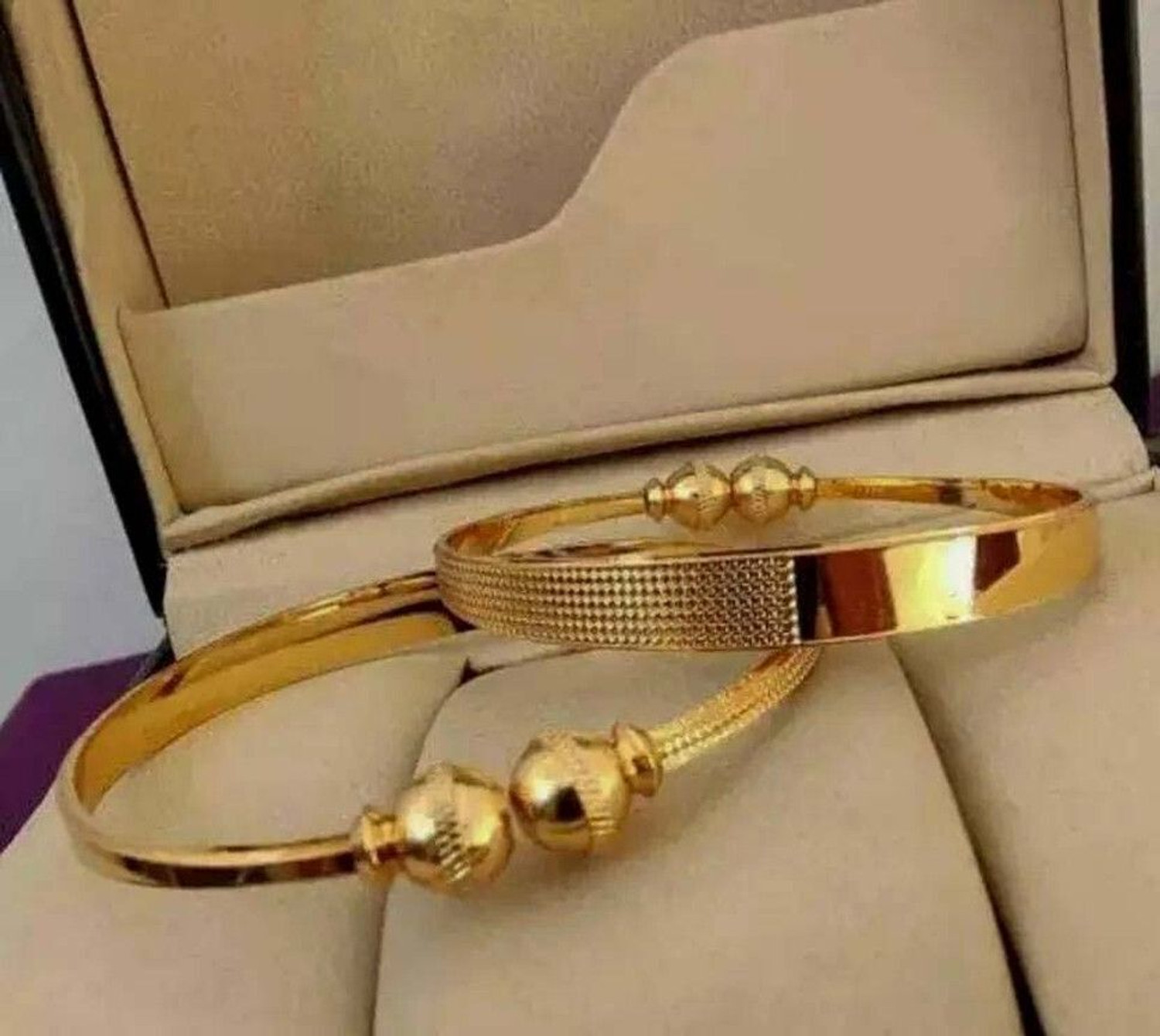 Bradox  Everyday Wear Bangle Set