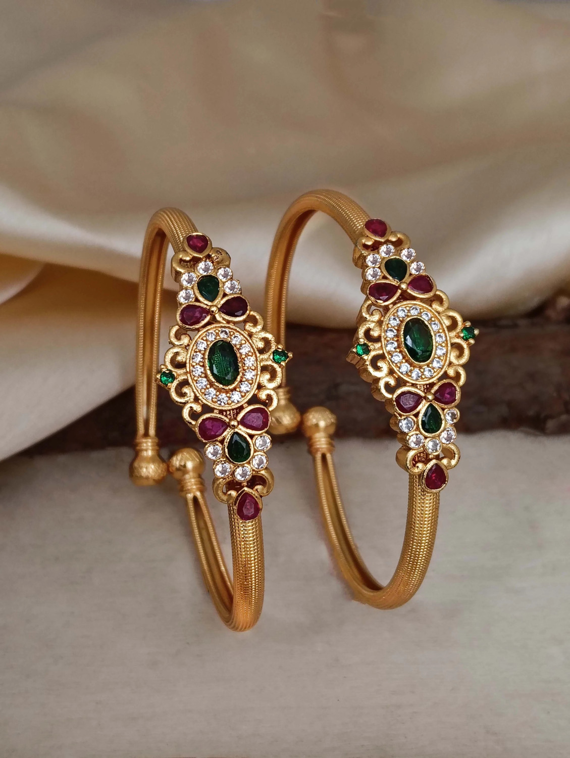 Bradox Traditional Style  Bangle Set