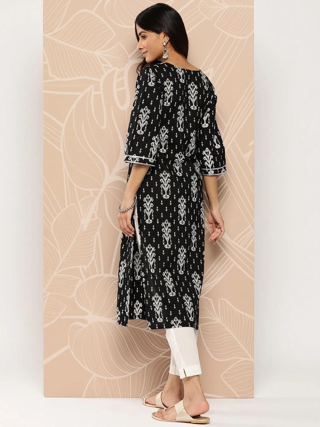 Pravya Elegant Floral Salwar Suit Set 