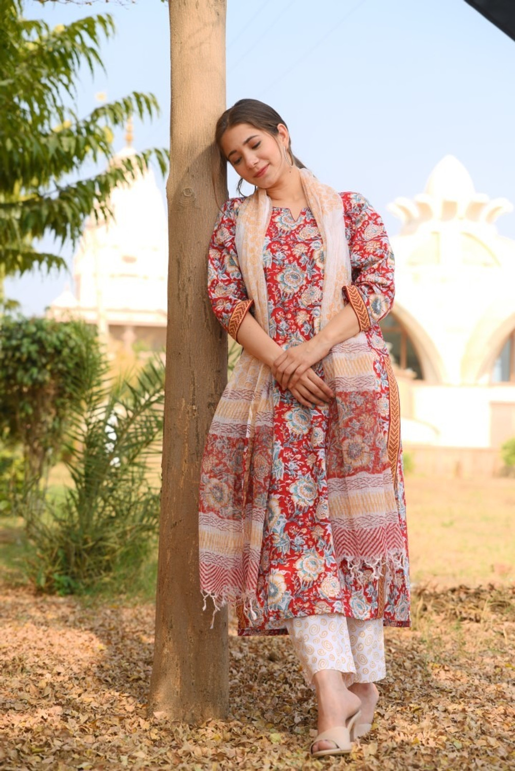 Rivanta Red Floral V-Neck Salwar Suit Set 