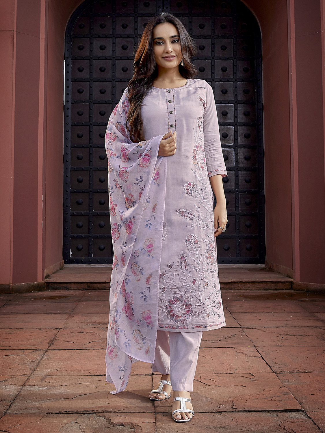 Rivanta Embroidered Kurta Salwar Suit Set 