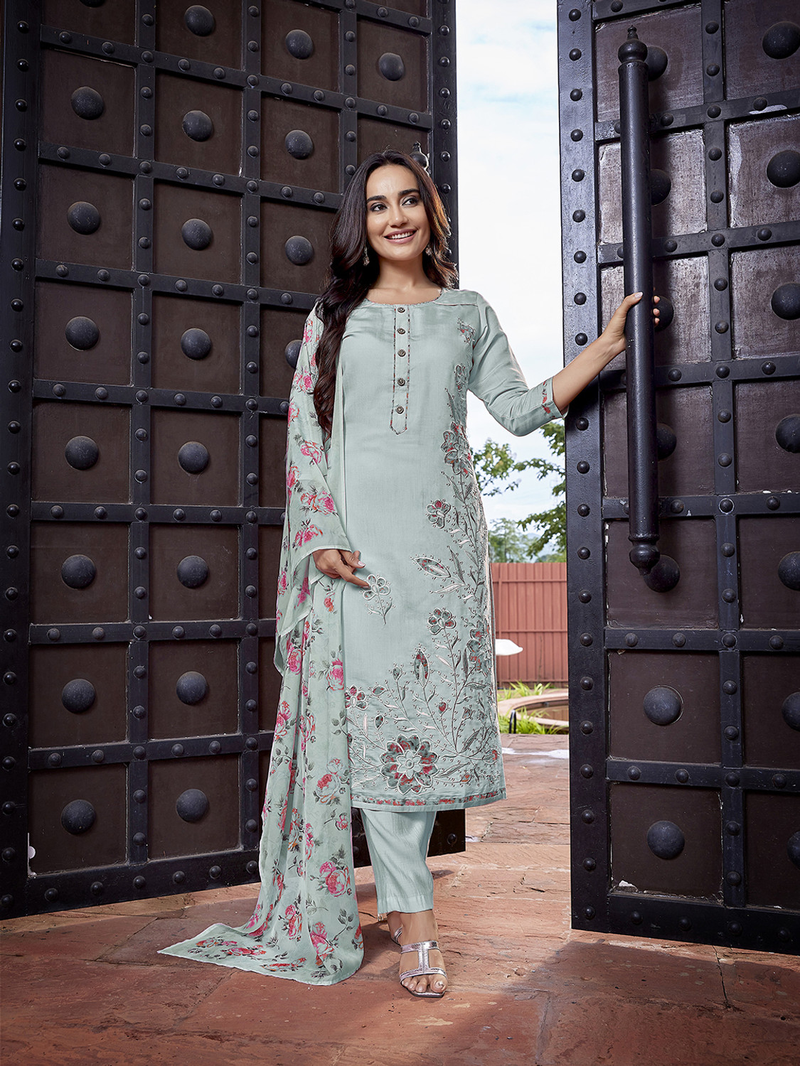 Rivanta Embroidered Kurta Salwar Suit Set 