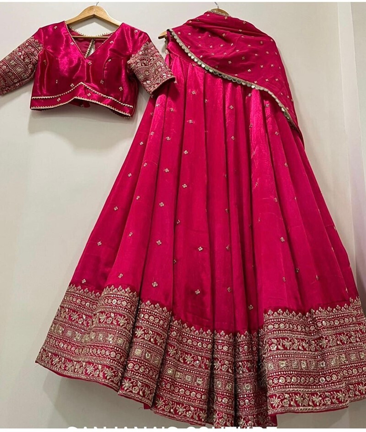 Kezel Heavy broad border Lehenga Choli