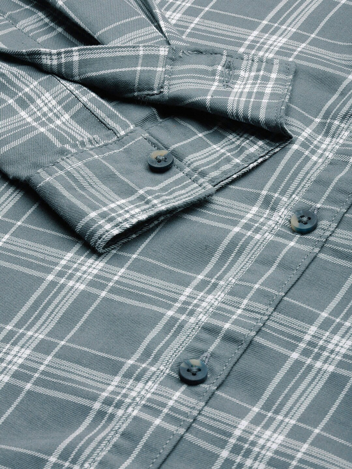 Ivaan Buttoned cuff roll shirt.