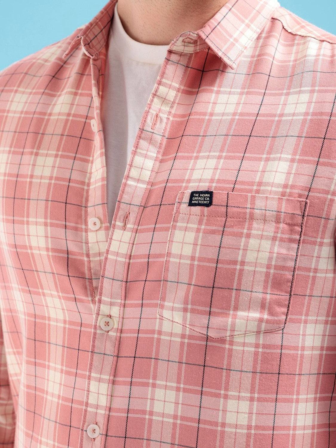 Ivaan cream/off-white blocks shirt.