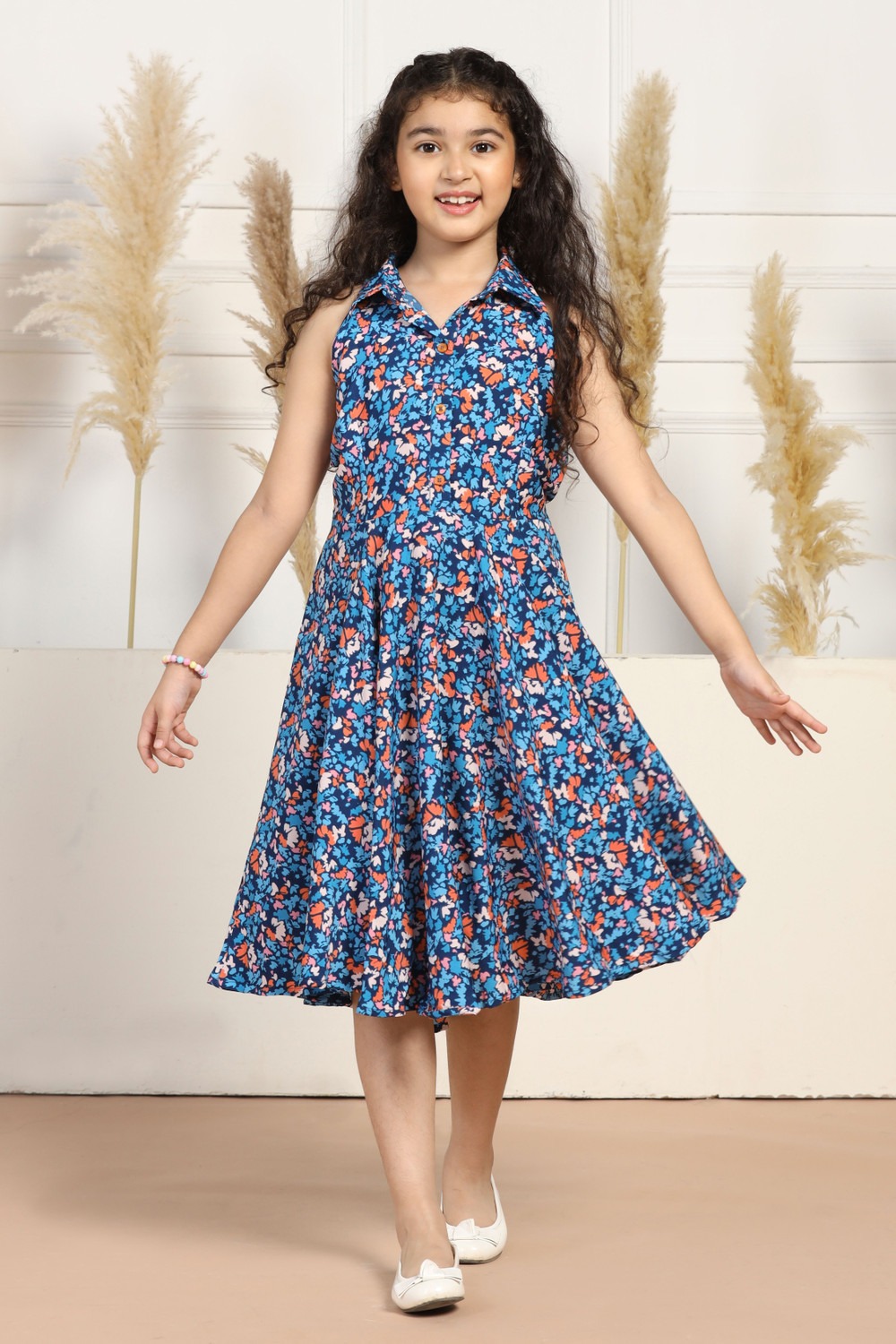 Fablina All-over ditsy floral print