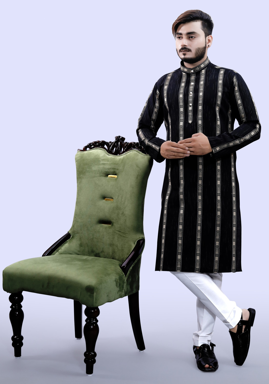 Tirthan Repeating geometric print