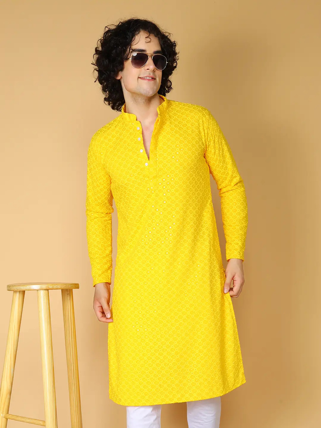 Festivo Chikankari Kurta Pyjama Set