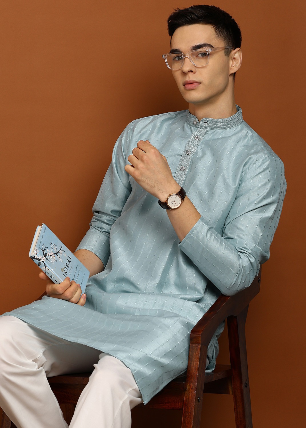 Festivo Vertical self-stripes Kurta Set