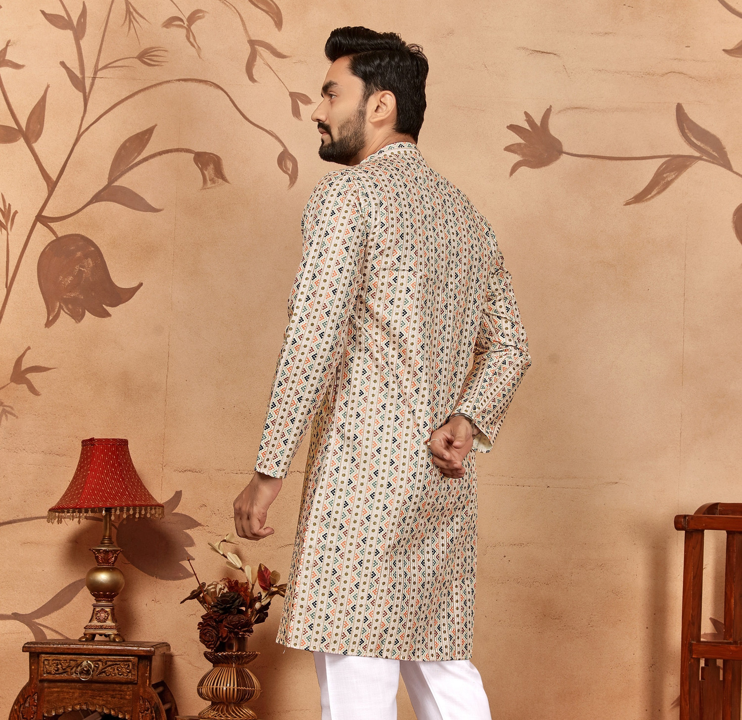 Civanth V-shapes &and polka dots Print Kurta