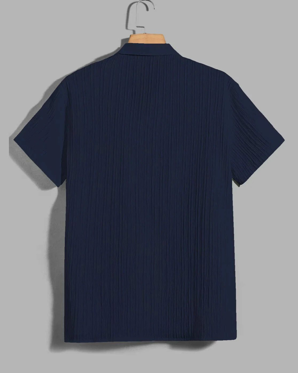 Vertical crinkle plissé shirt
