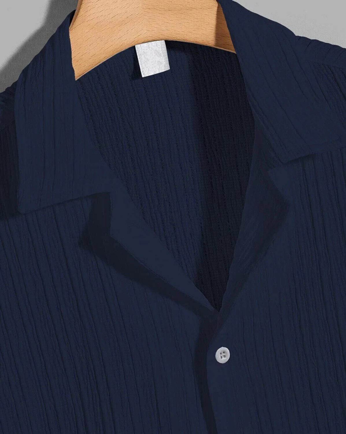 Vertical crinkle plissé shirt