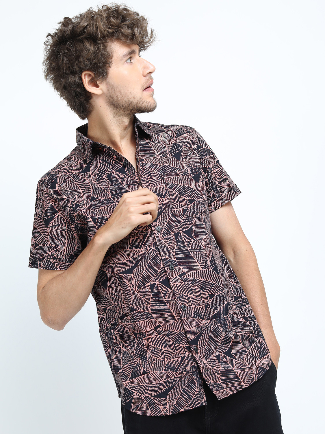 Havric Geometric leaf print shirt