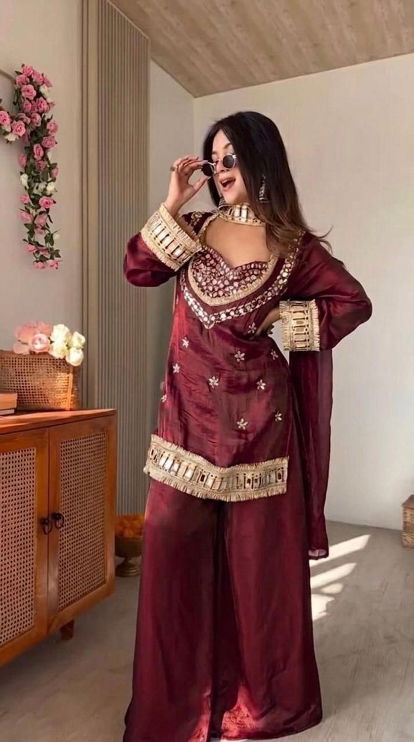 RIVANYA Women Silk Blend Kurti, Palazzo & Attached Dupatta Set