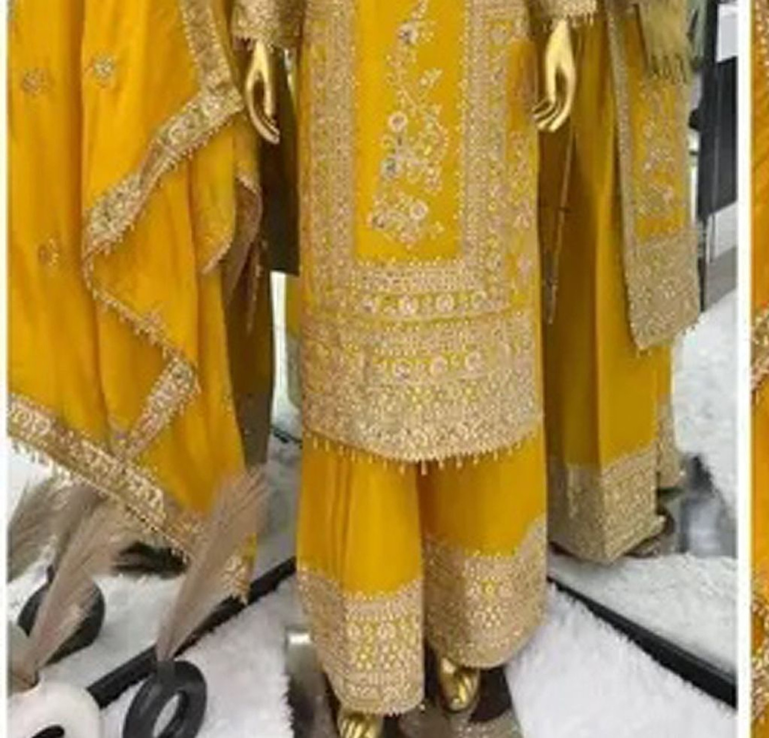 AKSHIRA Women Embellished & Embroidered Kurta, Trouser & Dupatta Set