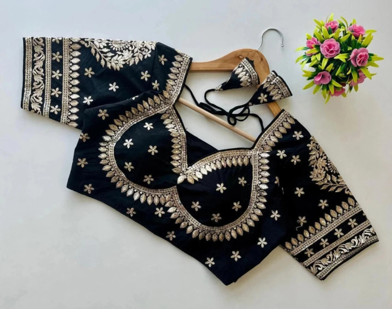 Saira Fashion Sweetheart Neck Women Blouse
