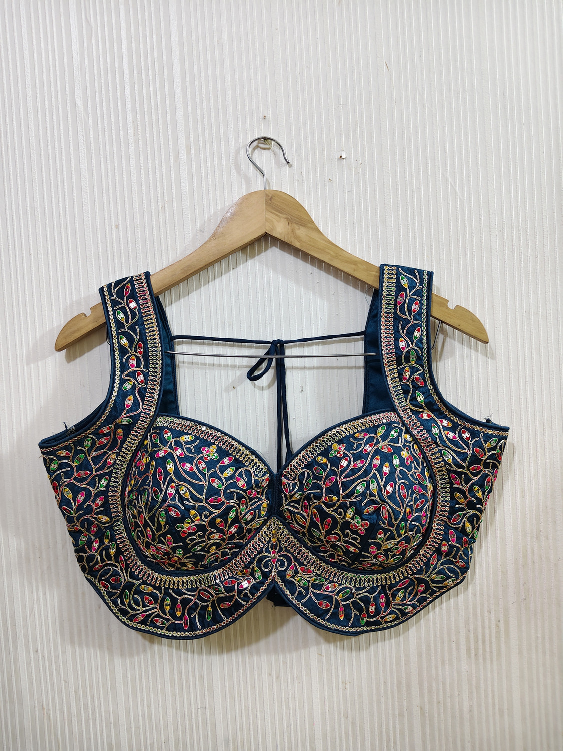 Naira Creation Sweetheart Neck Women Blouse