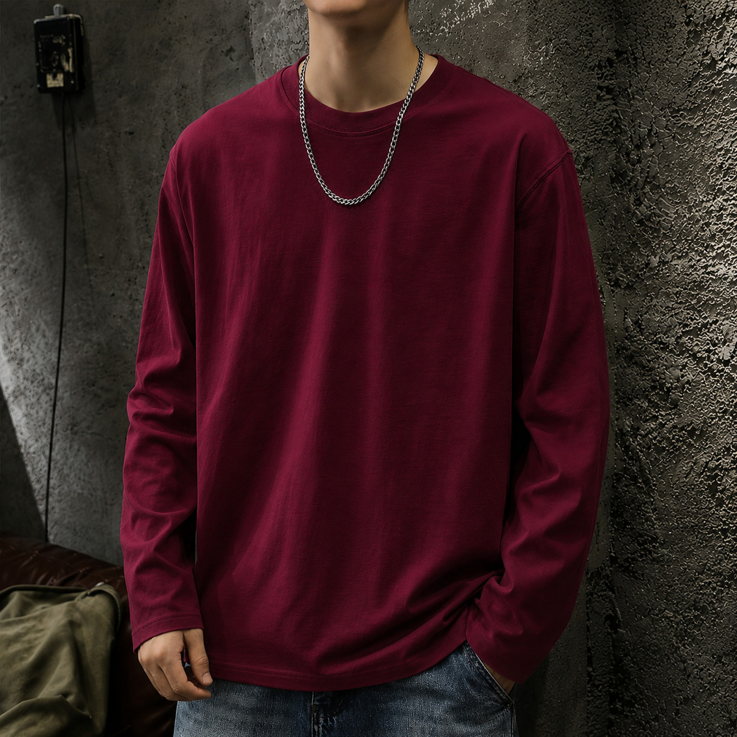 SHABIB Maroon Solid Round Neck T-Shirt