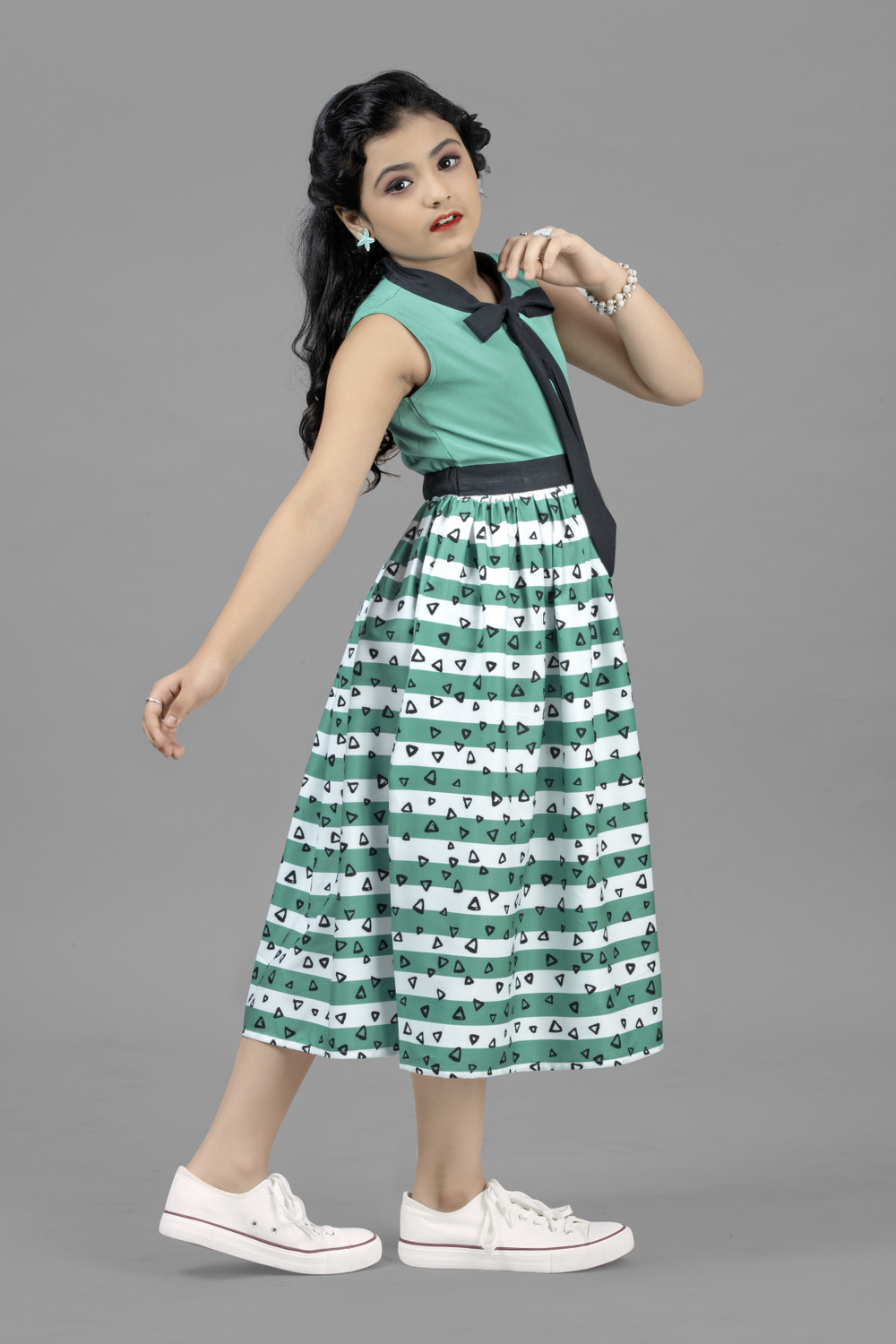 Fablina Flutter sleeves