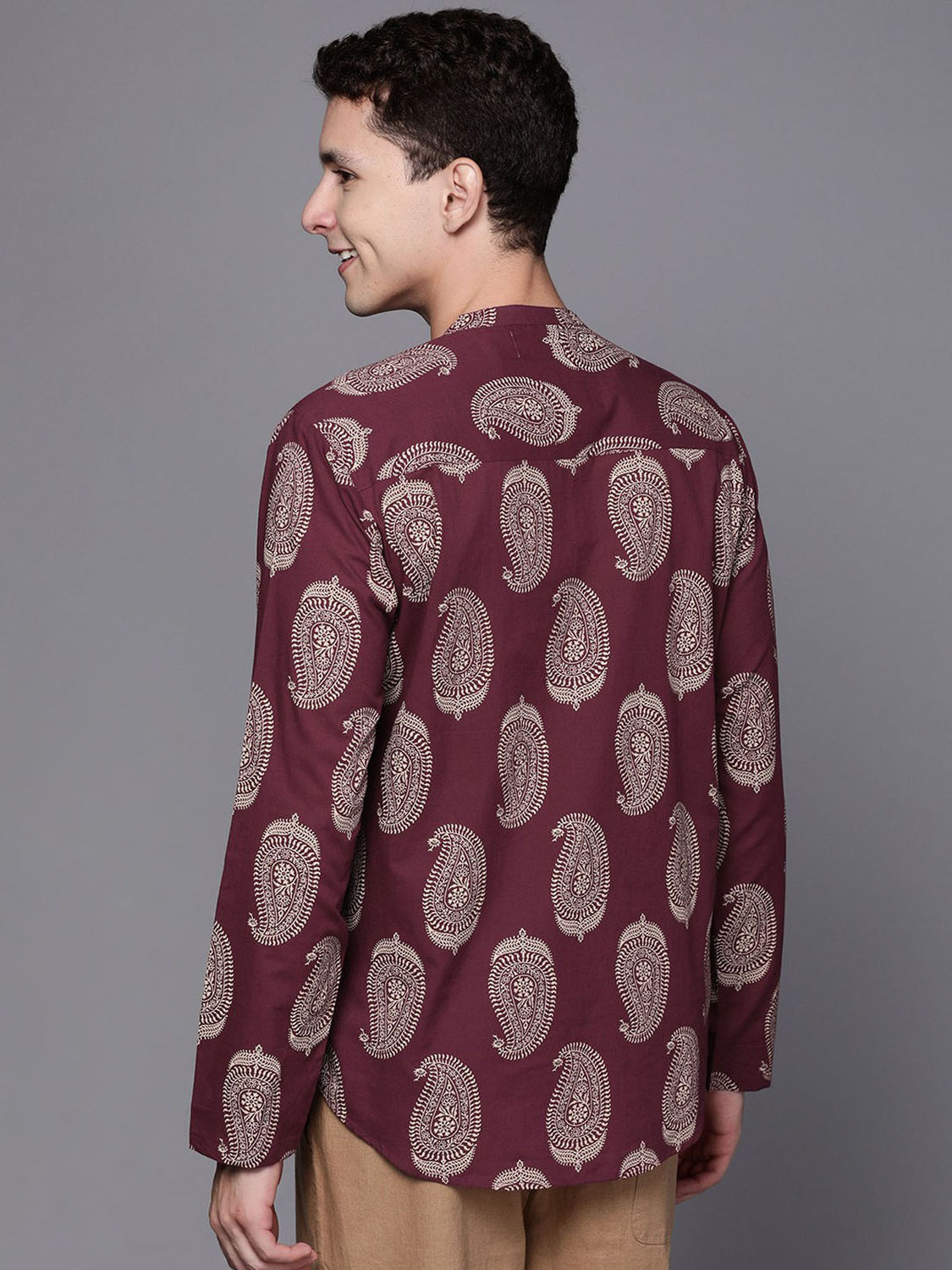 Devansh Large-scale Paisley Print Shirt