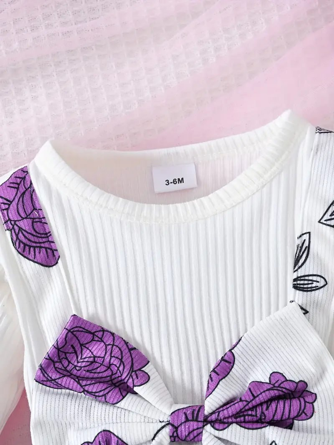 Parnika Sketched floral pattern